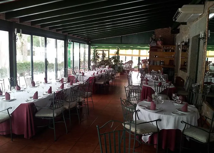 מלון Restaurante Sonsoles *